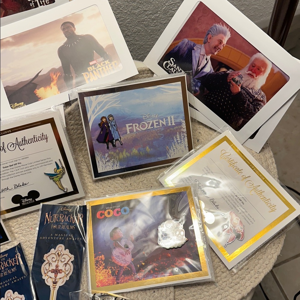 Disney’s Lithograph & VIP Pin Collection! - Picture 4 of 5